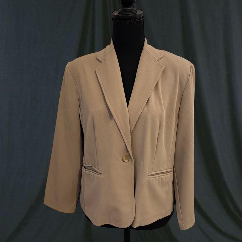 Pantology tan blazer‎